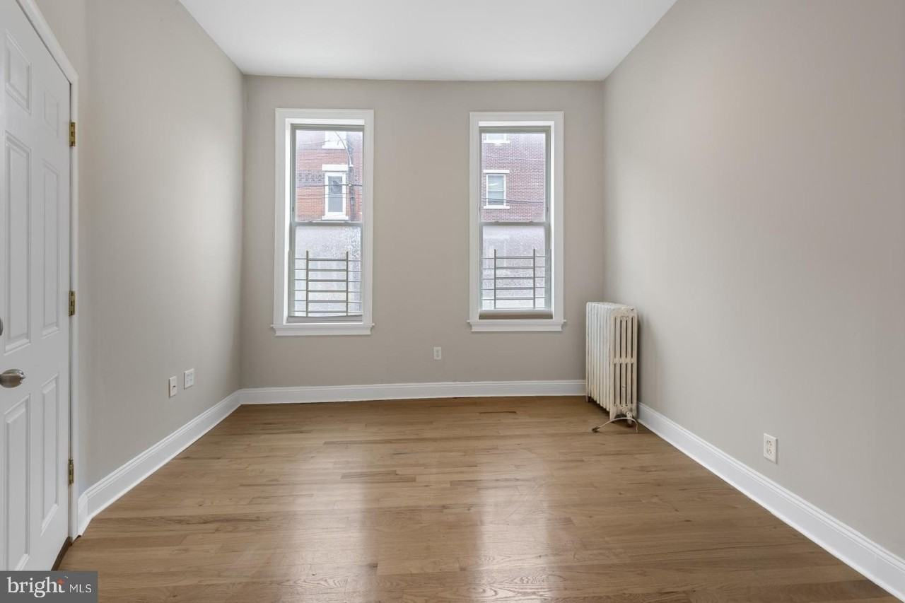 1302 N 19th St #1 - Photo 3 of 18