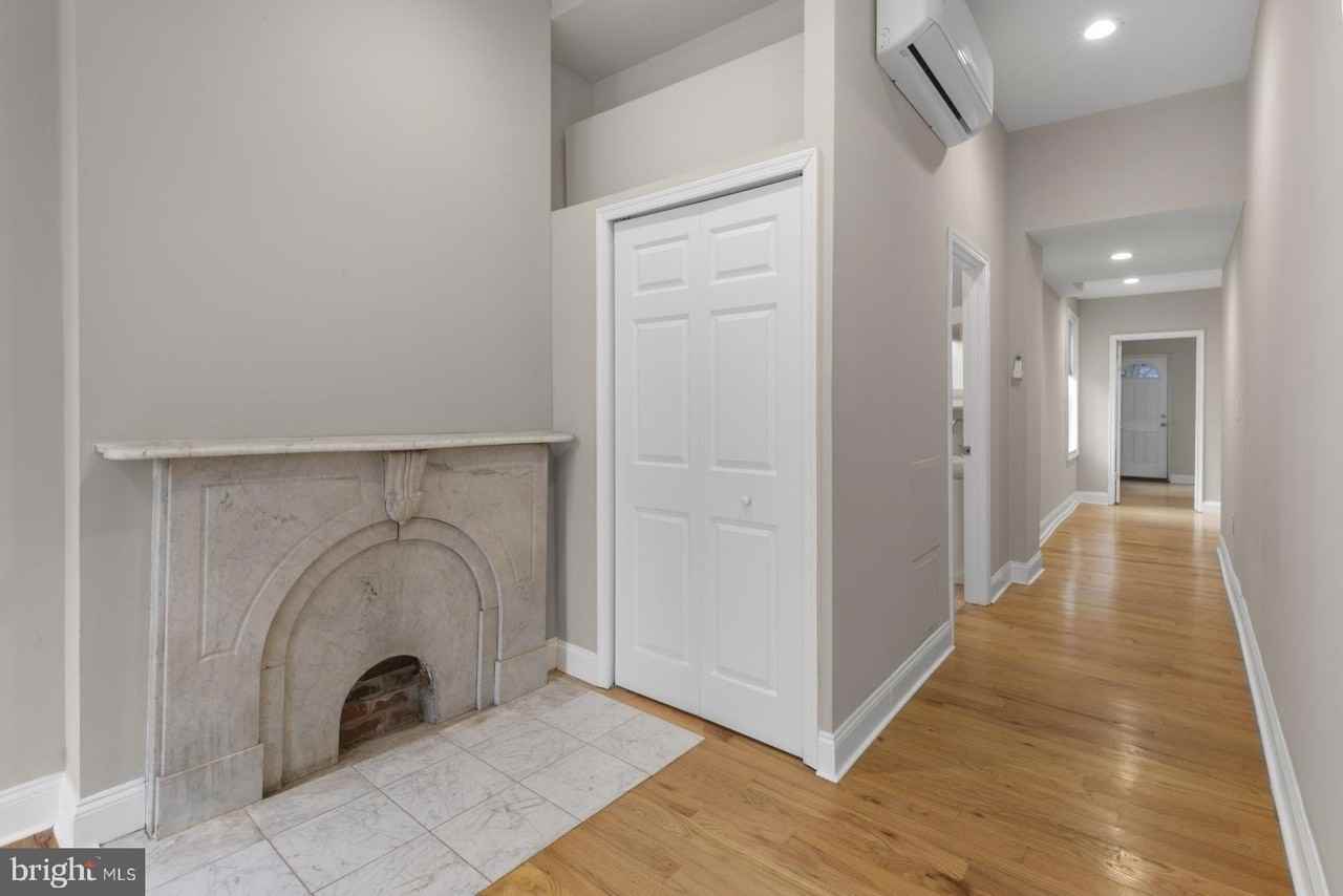 1302 N 19th St #1 - Photo 7 of 18