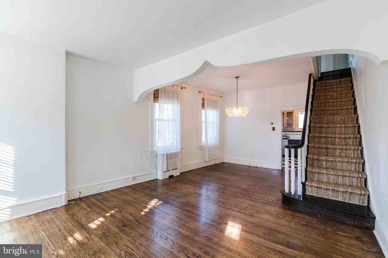 2155 E Letterly St - Photo 4 of 27