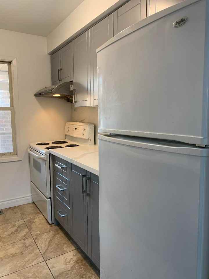 19 Overlord Crescent - Photo 3 of 9