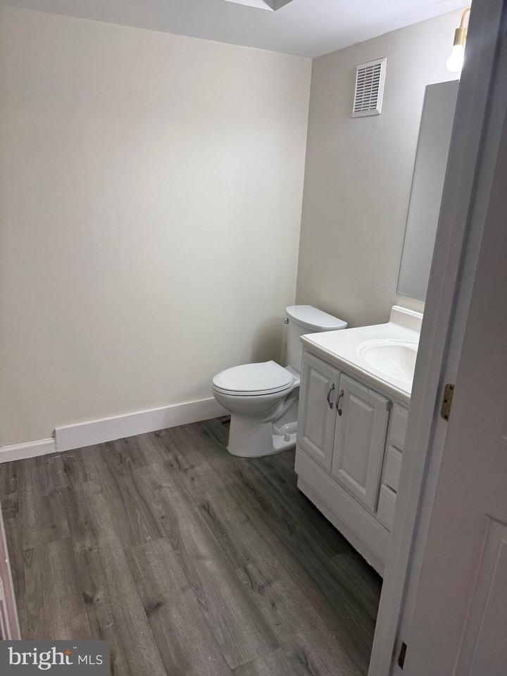 7530 Coxton Ct Unit D #112 - Photo 5 of 10