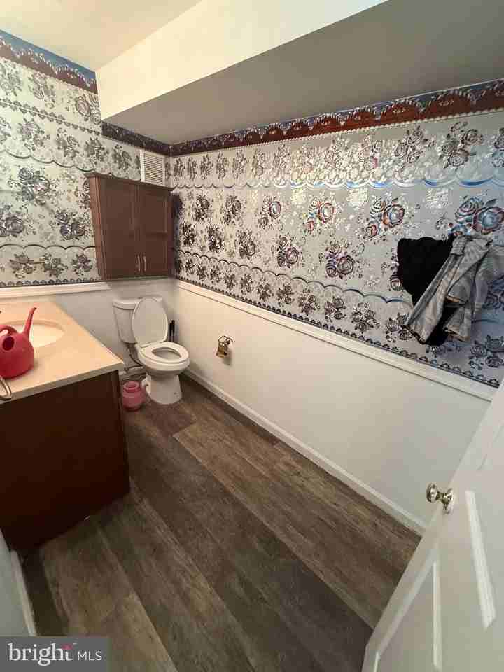 7530 Coxton Ct Unit D #112 - Photo 6 of 10