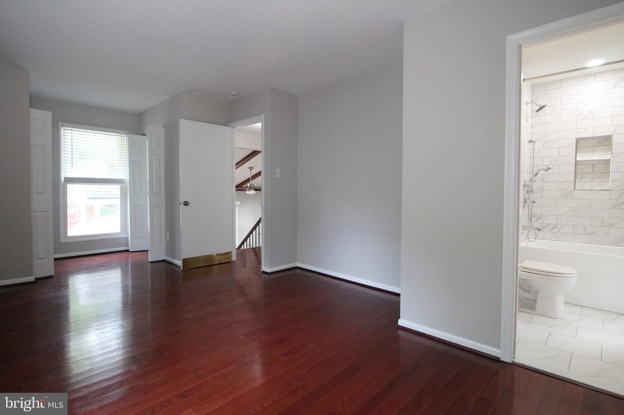6215 Gemini Ct - Photo 6 of 30