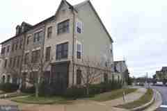 20425 Codman Dr - Photo 1 of 1
