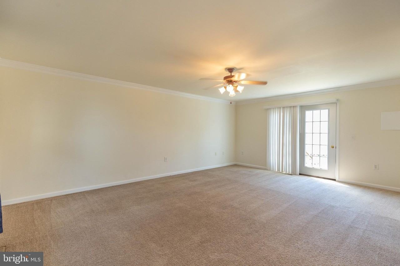 59 Stork Ln - Photo 5 of 35