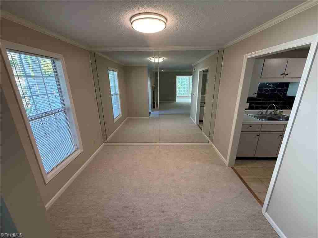 640 Balfour Rd - Photo 7 of 18