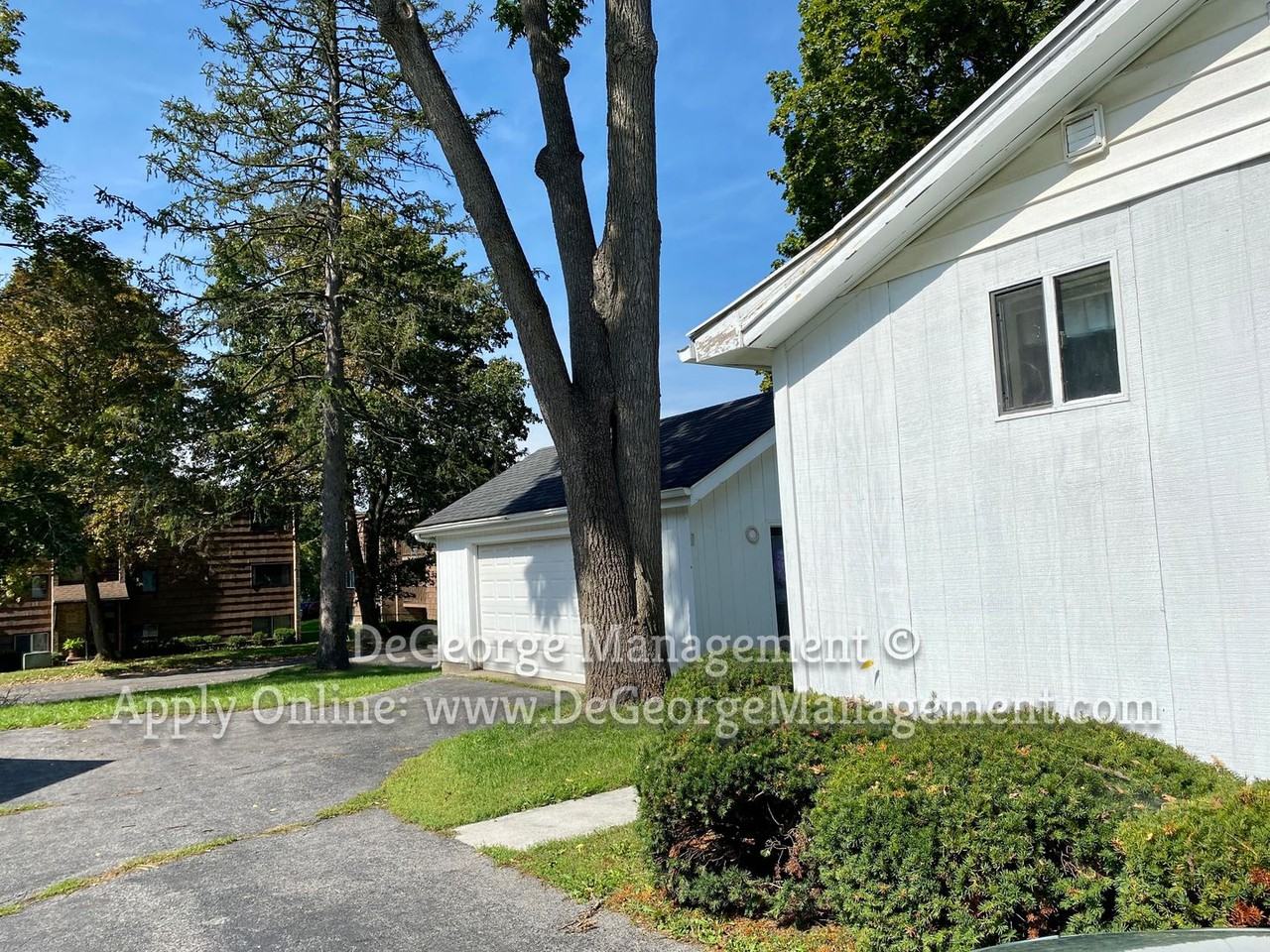 409 Madison - Photo 2 of 37