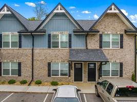 featured image of 305 Mountain Maple Way