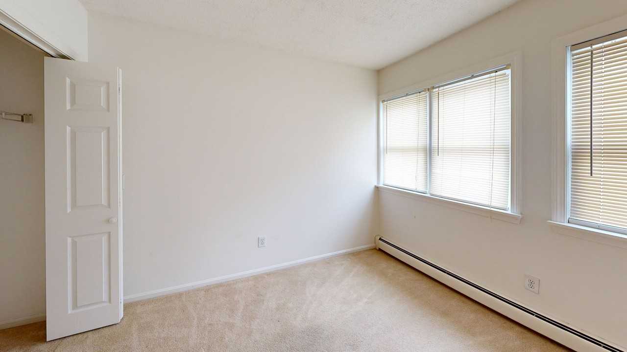 40 Wolf Rd #44 - Photo 7 of 18