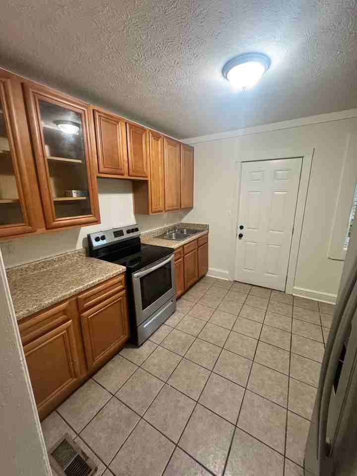 Stewart Street Duplexes - Photo 2 of 5