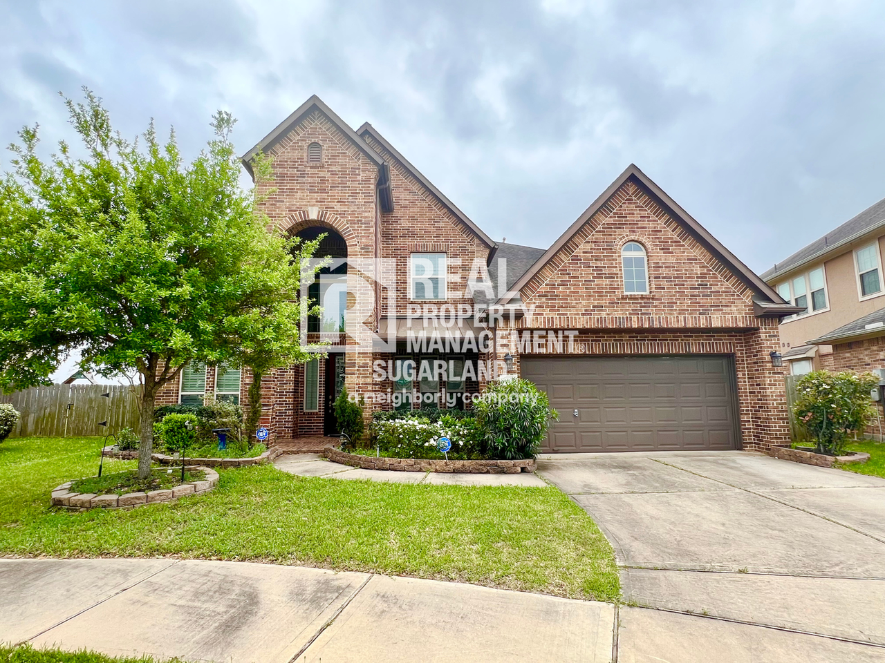 18607 Pelham Grove Ln
