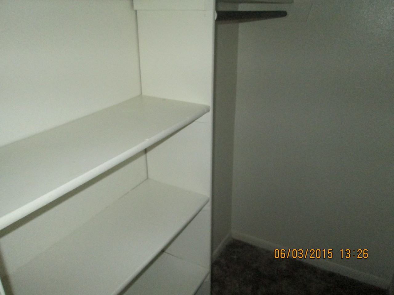 Colonial Plaza Apartments - Photo 6 of 22