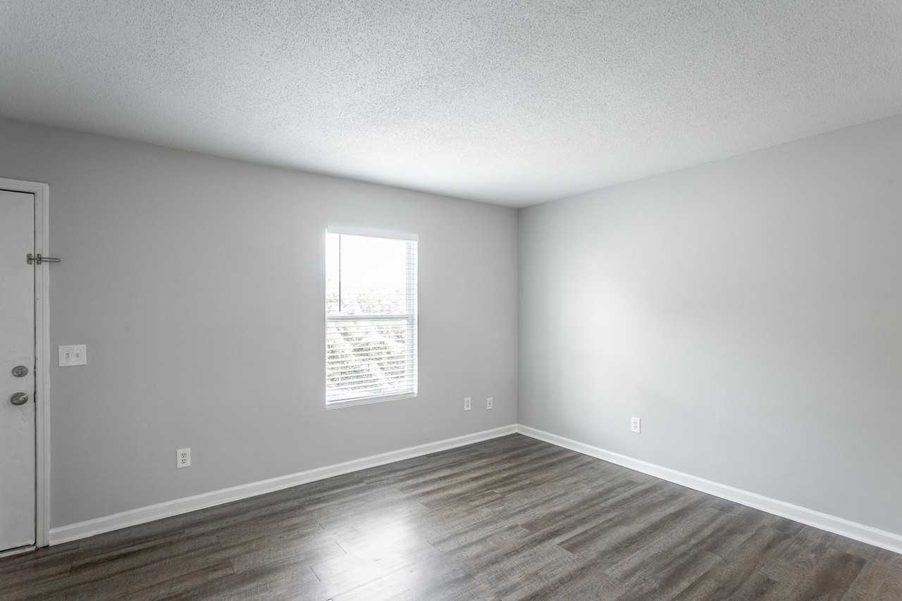 Updated Apartments in Hixson Near Shopping & Dining | 2 Months Free! - Photo 4 of 25
