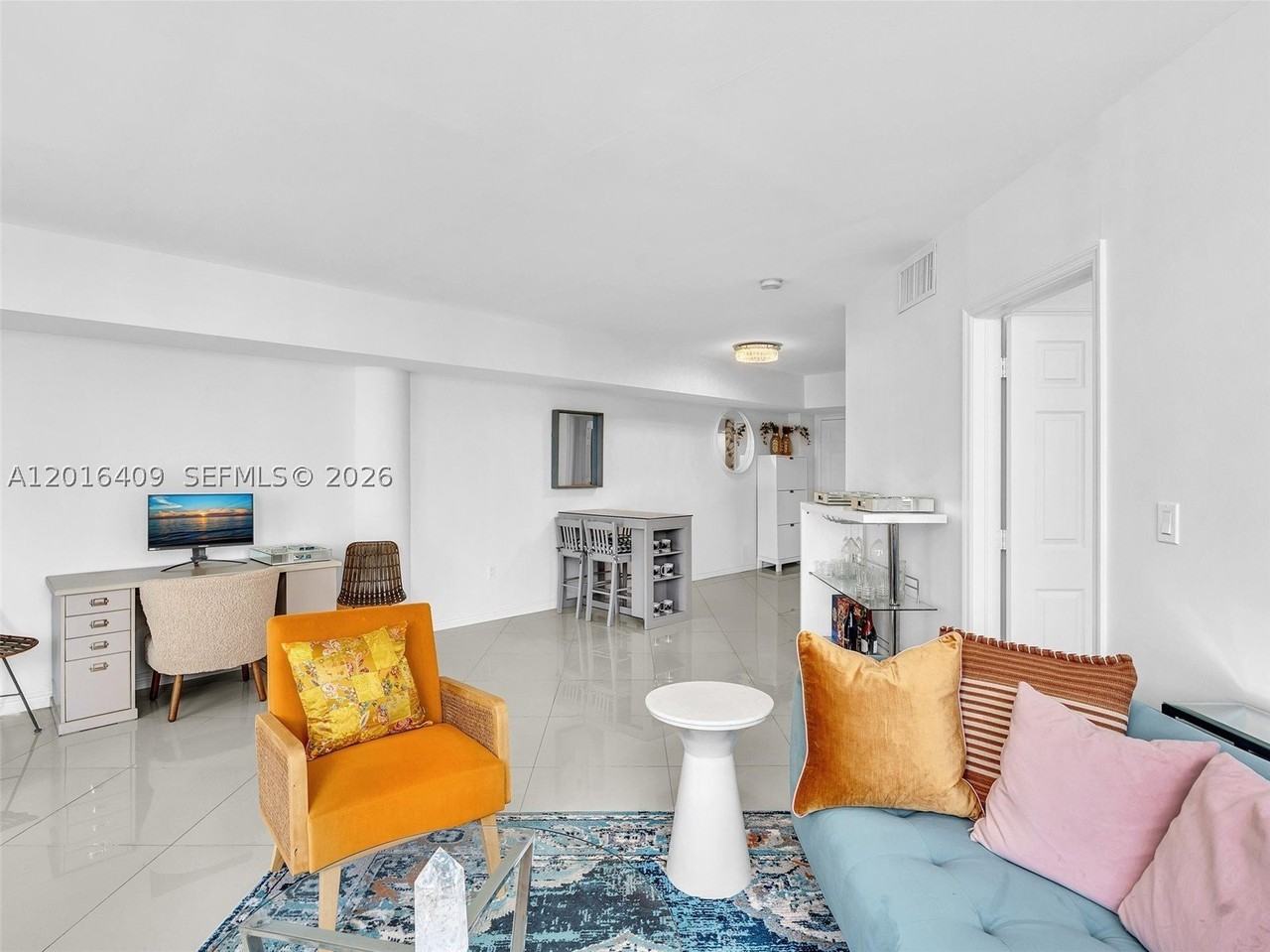 825 Brickell Bay Dr #2048 - Photo 7 of 50