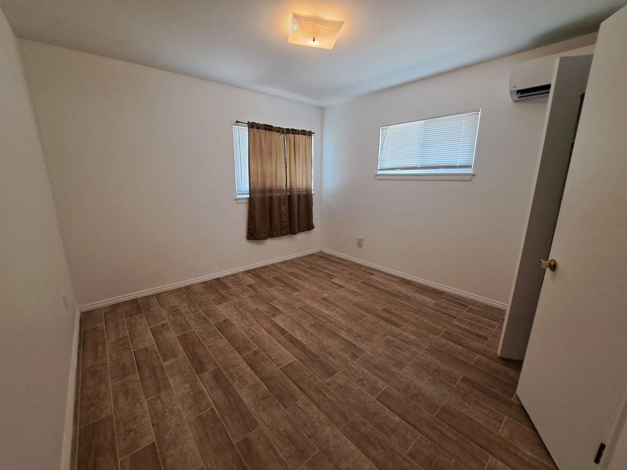 73223 Sun Valley Dr - Photo 3 of 12