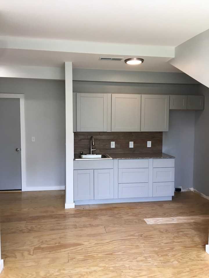 7718A S Broadway - Photo 5 of 24