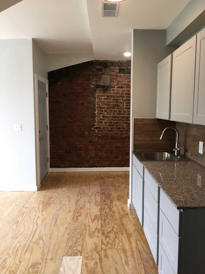 7718A S Broadway - Photo 7 of 24