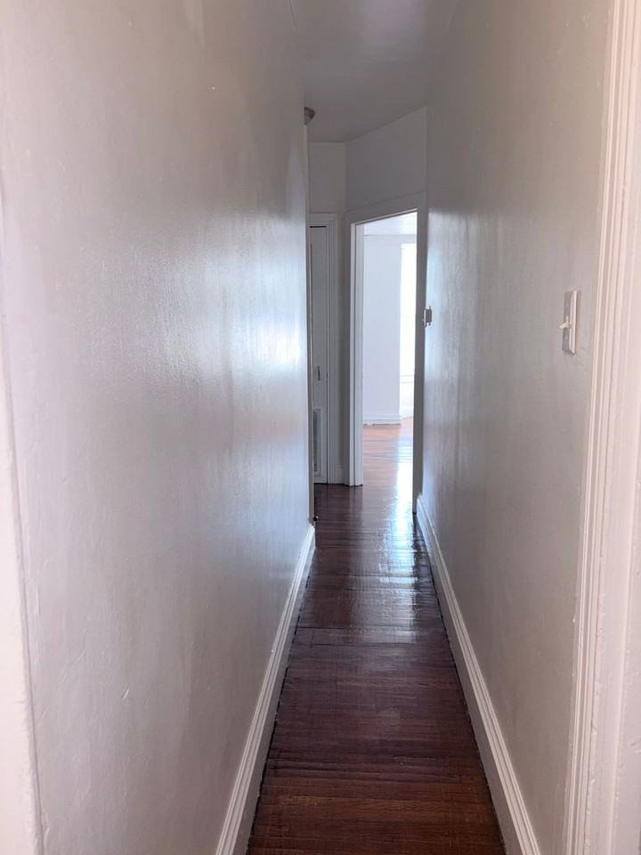 613 W King St #2 - Photo 7 of 17