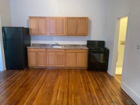 489 W Market St #2 - Photo 1 of 1