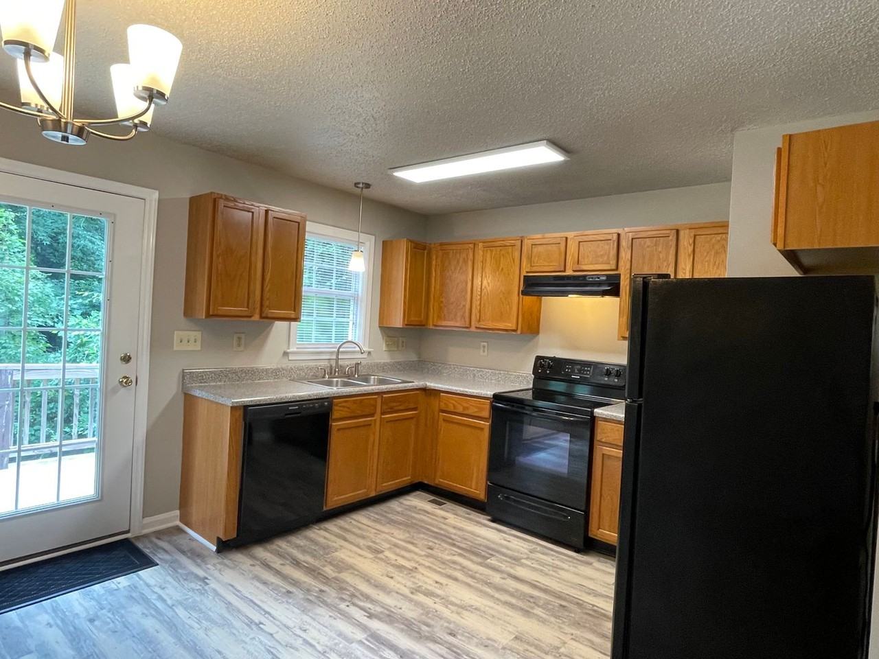 2019 Rath St - Photo 6 of 25