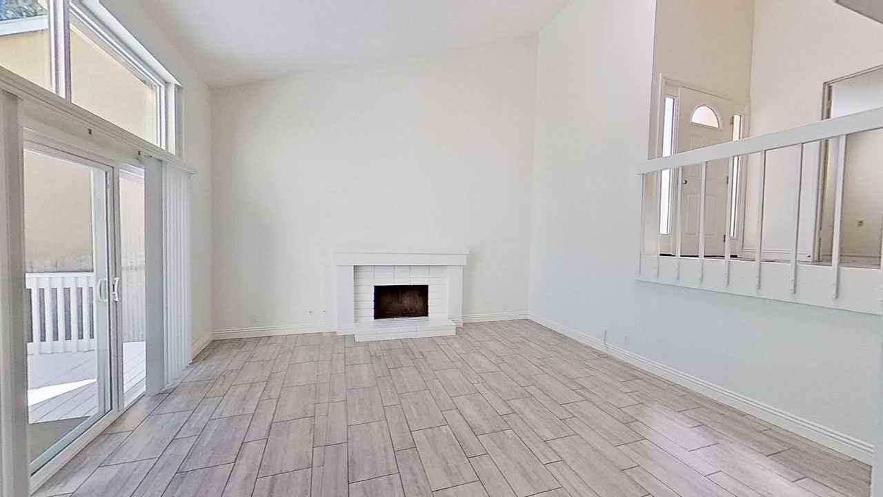 23946 Copenhagen St - Photo 5 of 37