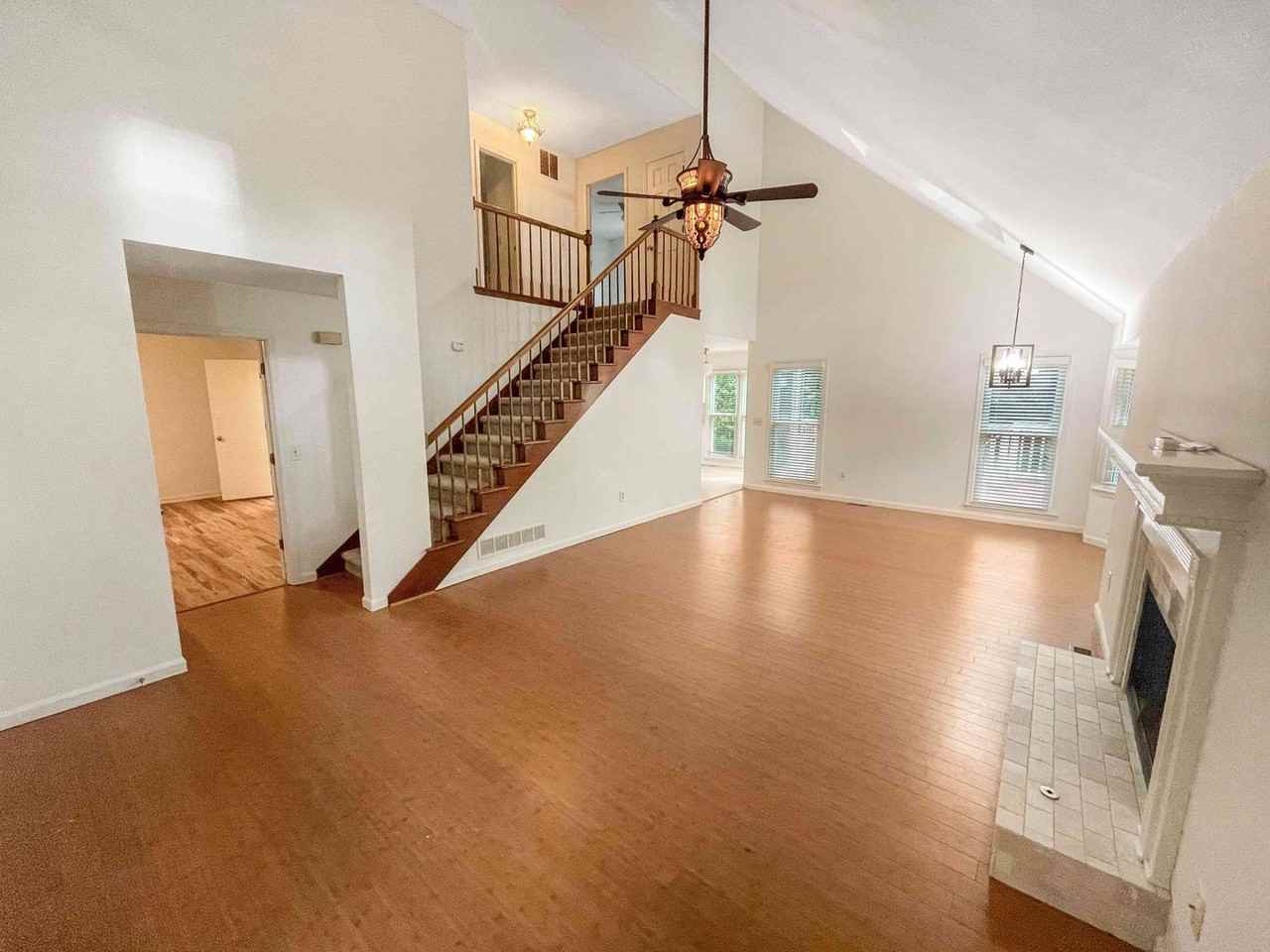 1454 Hembree Station Dr - Photo 6 of 40