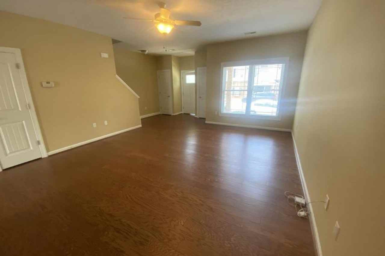 204 Capital St - Photo 3 of 17