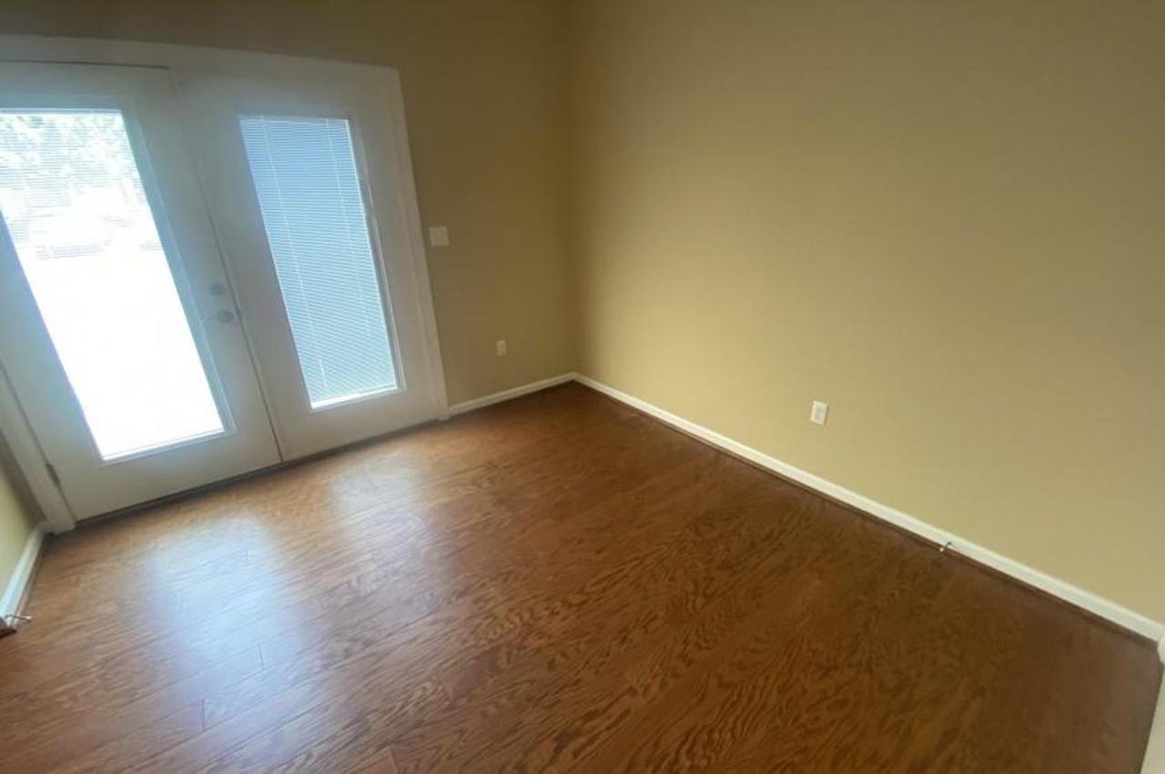 204 Capital St - Photo 6 of 17
