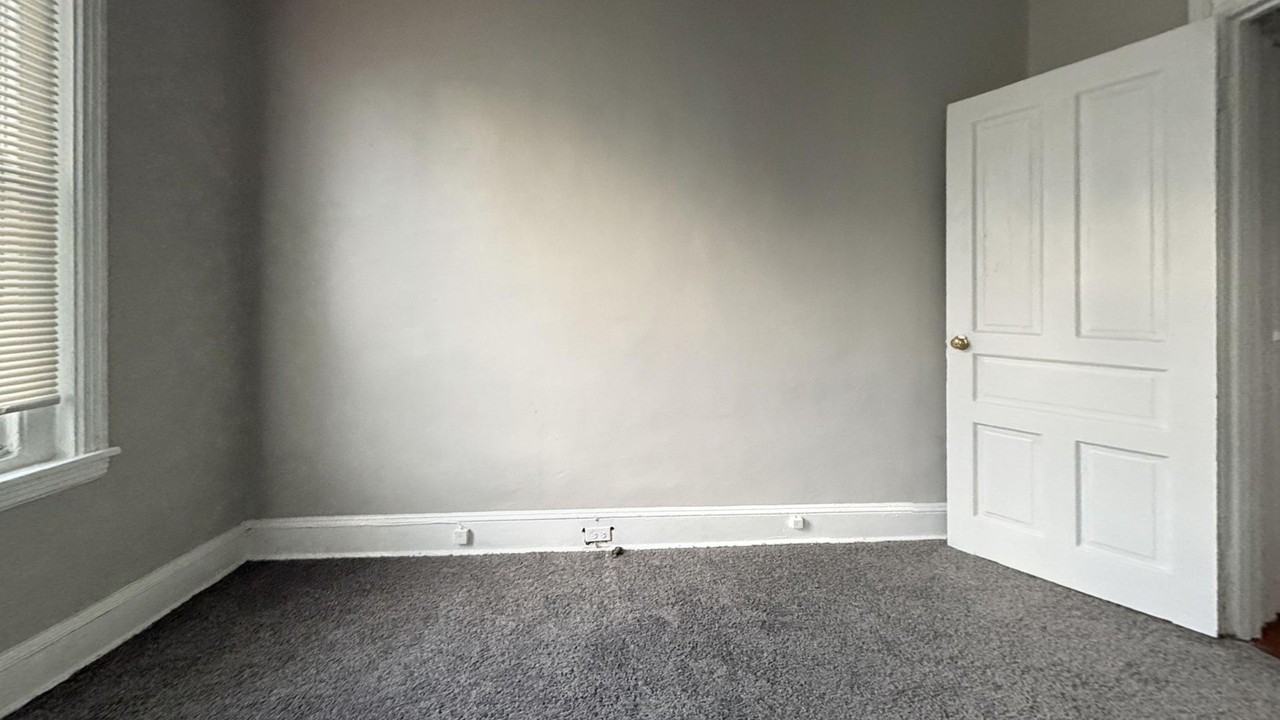5122 Folsom St - Photo 7 of 15