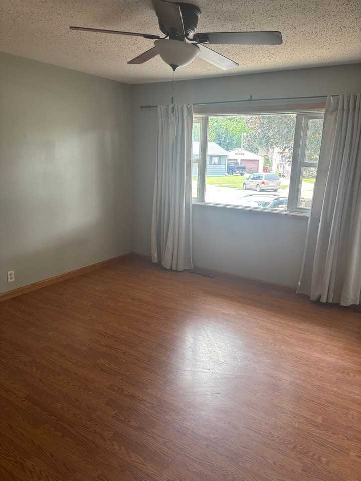 804 S Mable Ave - Photo 5 of 24