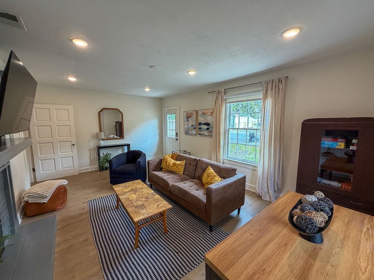 919 Sw 6th Ave - Photo 3 of 36