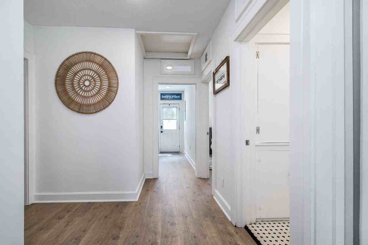 919 Sw 6th Ave - Photo 6 of 36