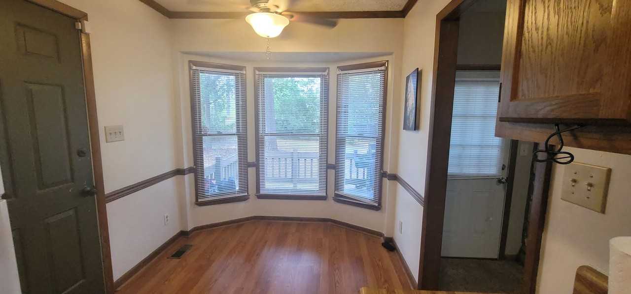6978 Melbourne Dr - Photo 6 of 14