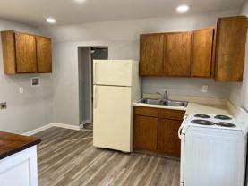 124 1/2 Charles St - Photo 1 of 1