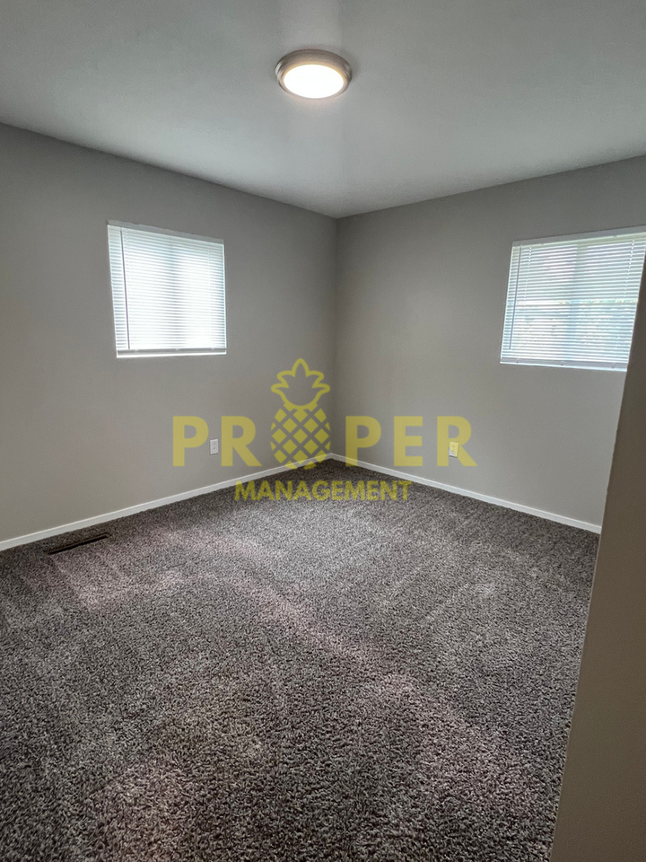 3913 Palmerston Ave - Photo 7 of 8