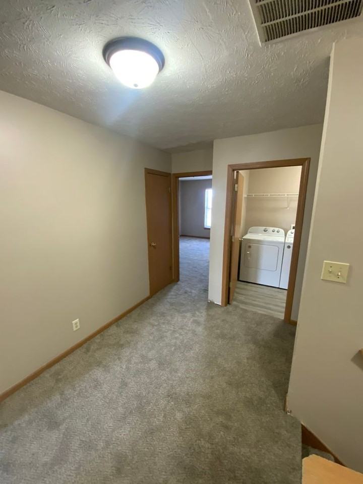 2383 Edison Dr - Photo 4 of 8