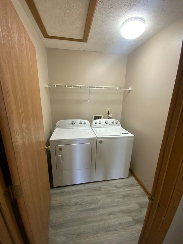 2383 Edison Dr - Photo 6 of 8