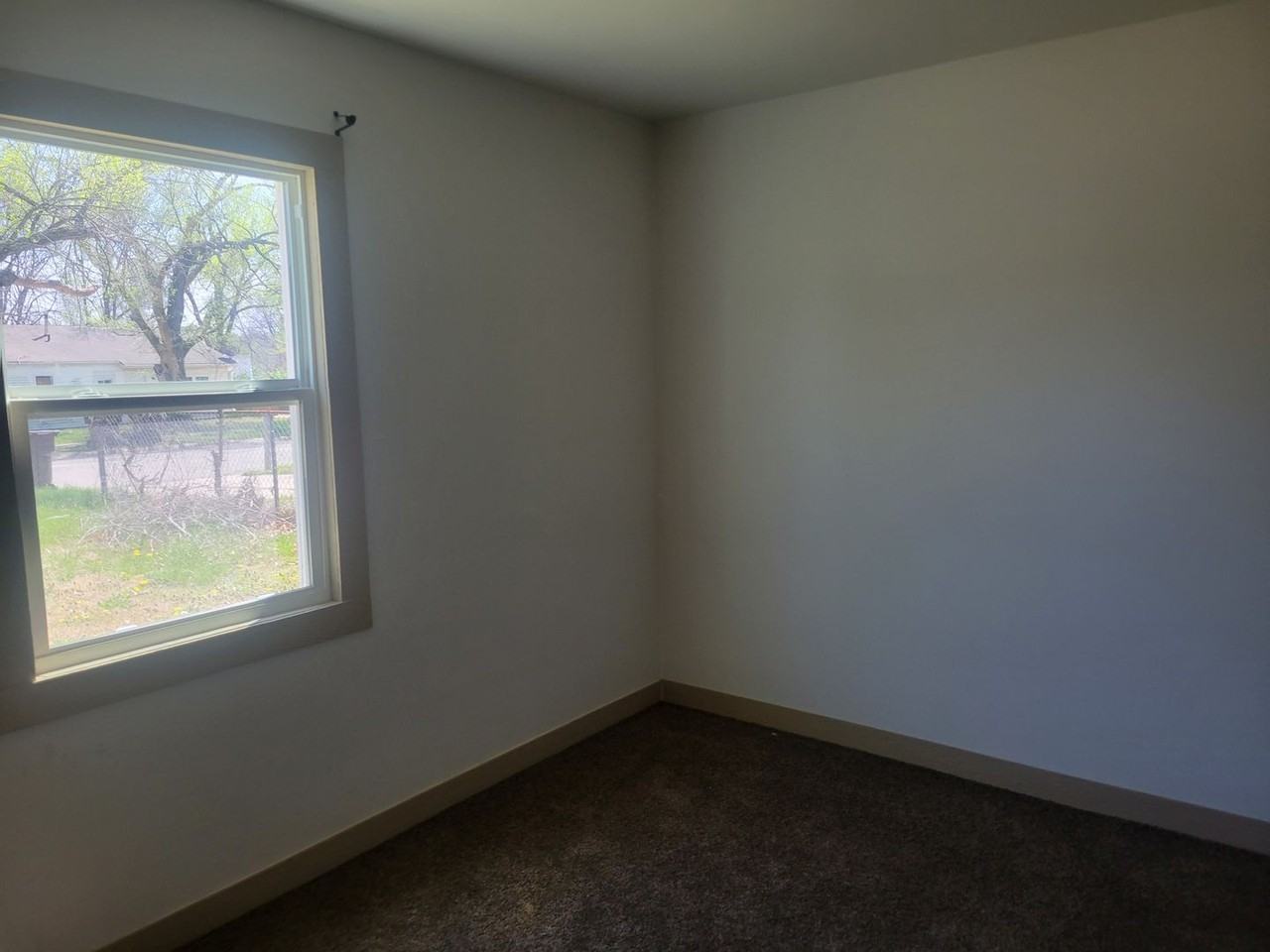 420 Se Pinecrest Dr - Photo 6 of 9