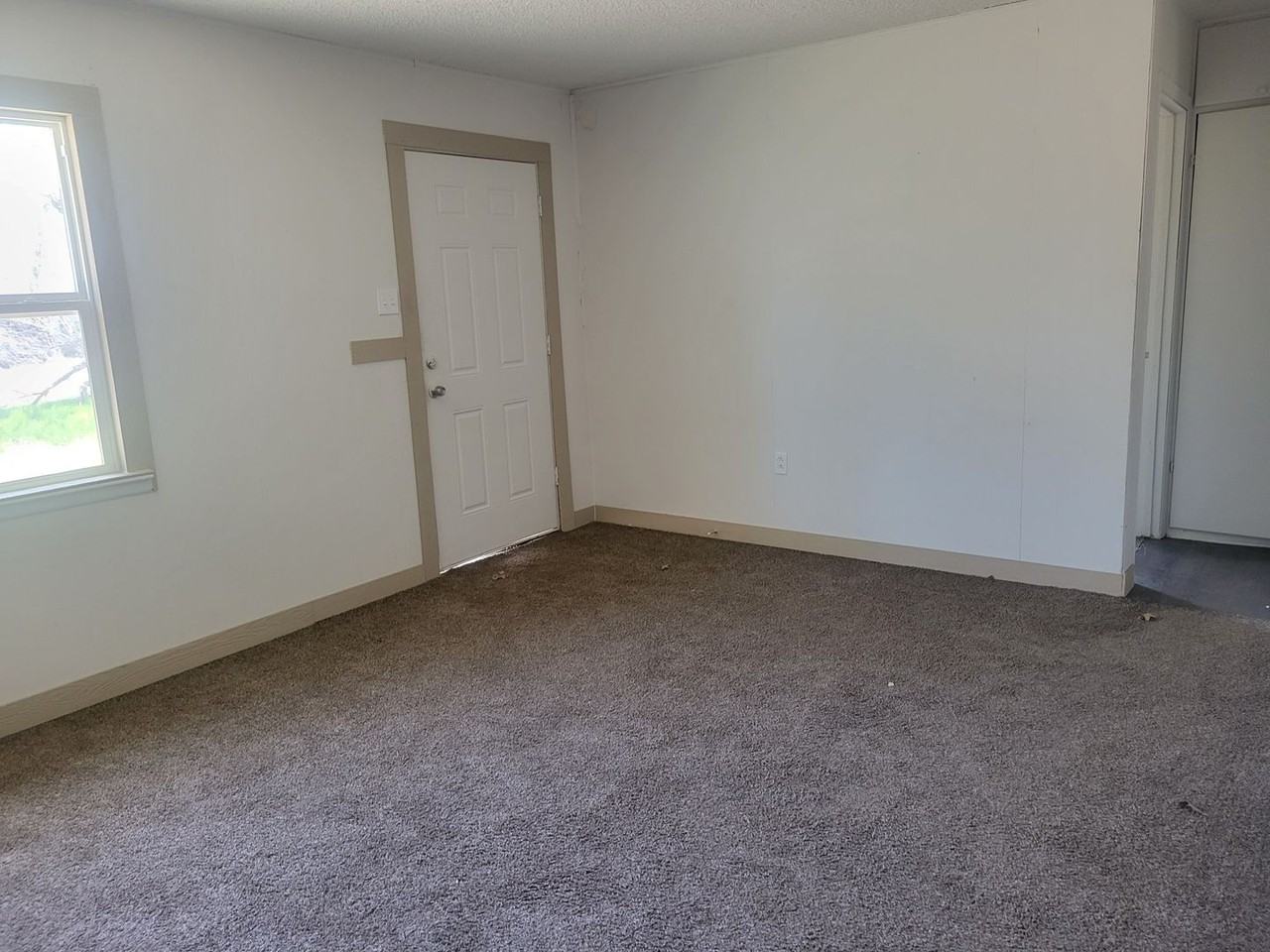 420 Se Pinecrest Dr - Photo 7 of 9