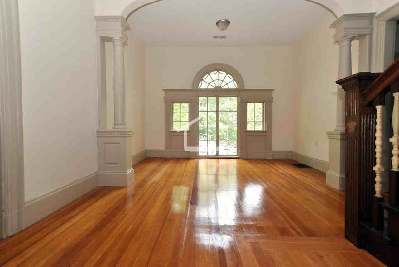 58 Englewood Ave - Photo 4 of 8