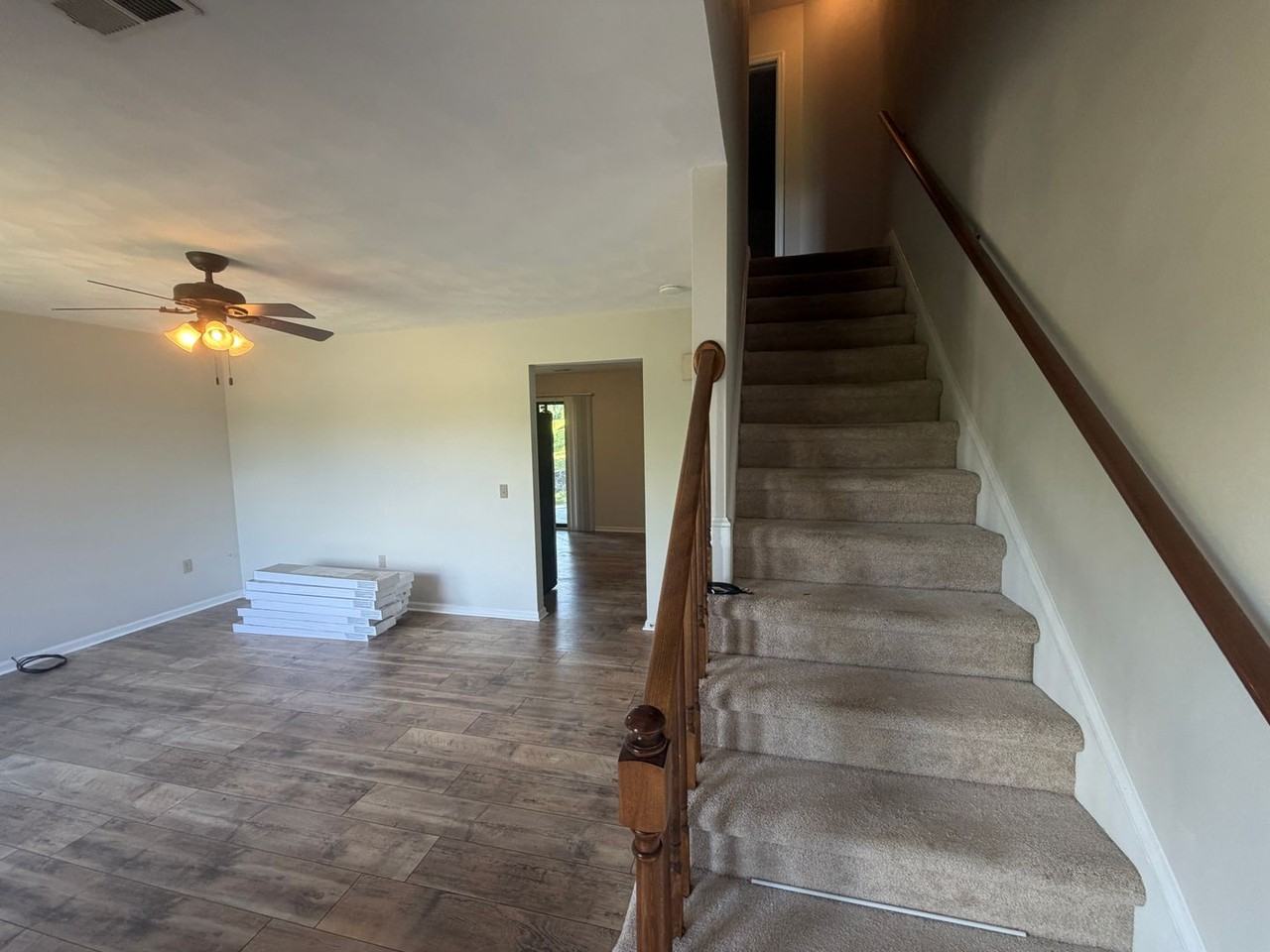 366 Dalewood Ave - Photo 4 of 11