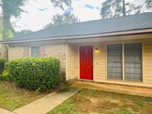 104 Peachtree Ct - Photo 1 of 1