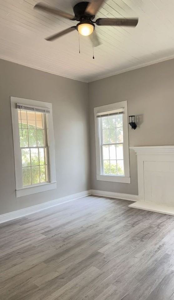 410 Mosley St - Photo 2 of 9
