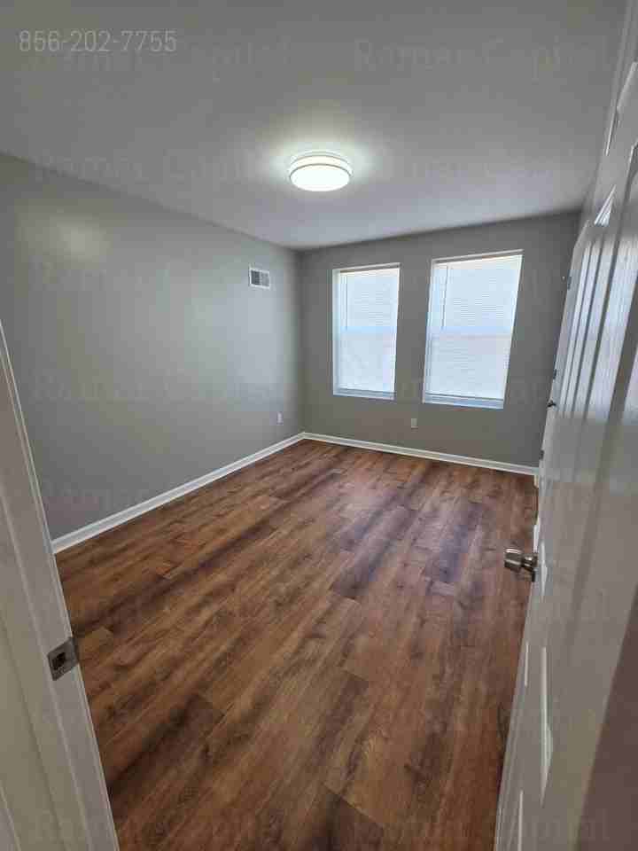 2754 Mickle St - Photo 3 of 20