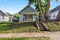 2911 Felix St - Photo 1 of 1