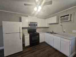 featured image of 506 Lake Dr