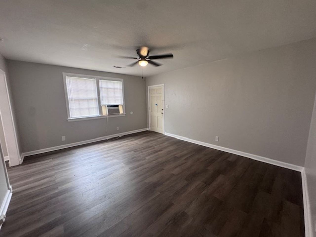 321 Olivia Ct - Photo 4 of 14