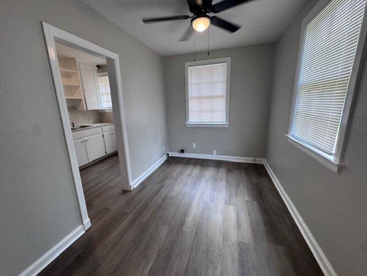 321 Olivia Ct - Photo 5 of 14
