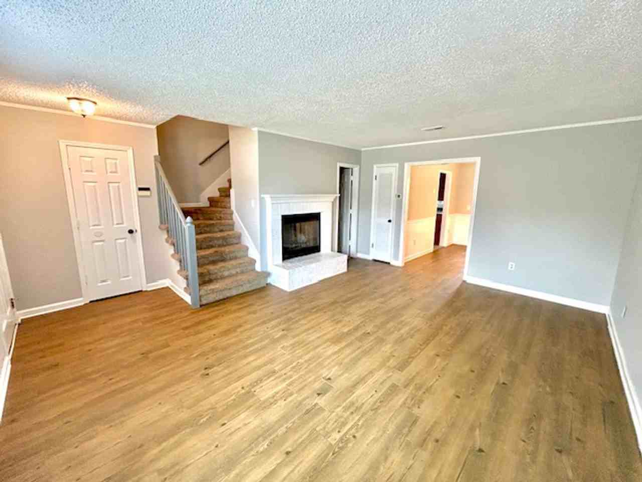 119 119 Crescent Cir - Photo 6 of 23