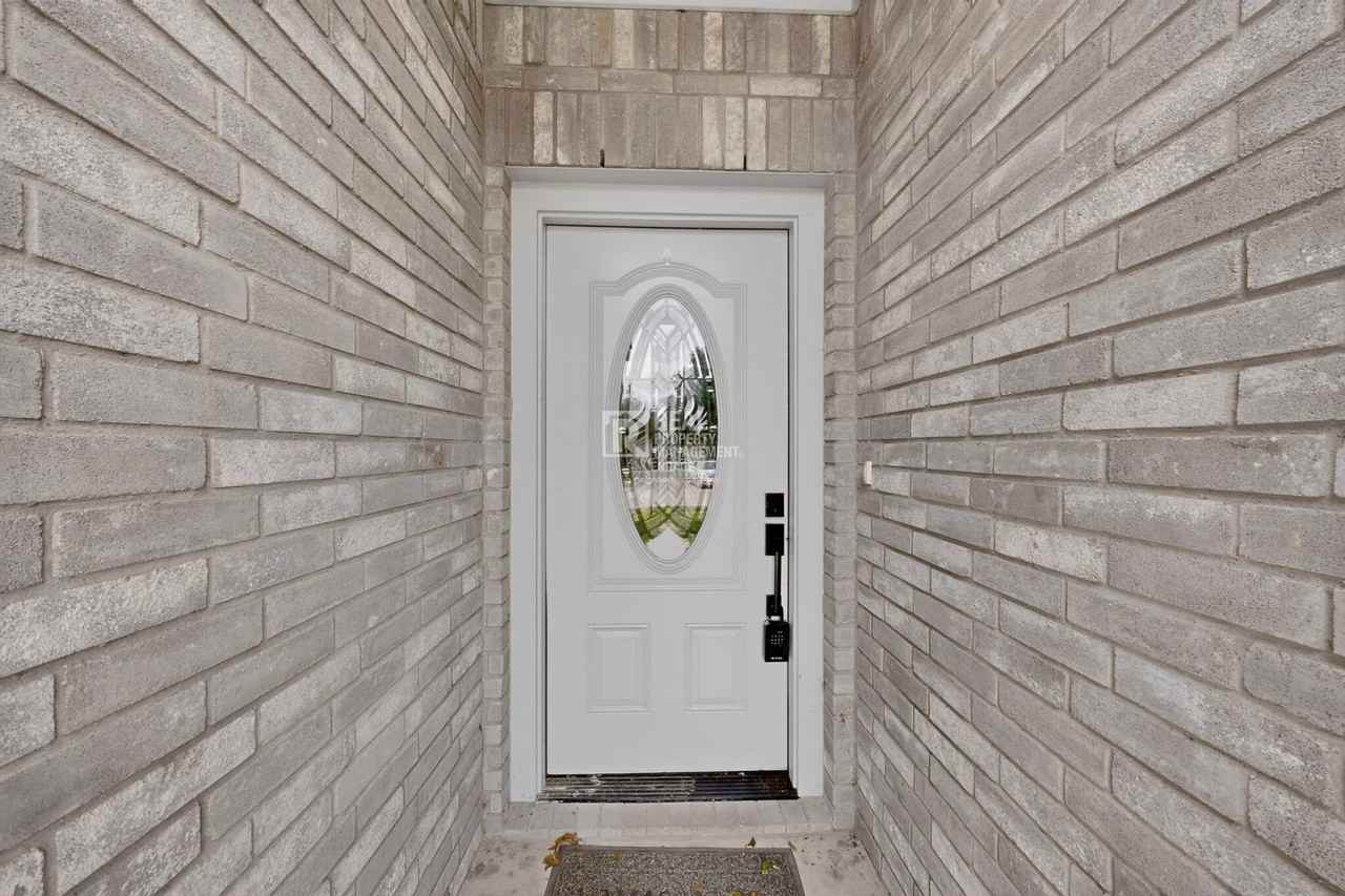 2000 Skylark Dr - Photo 6 of 40